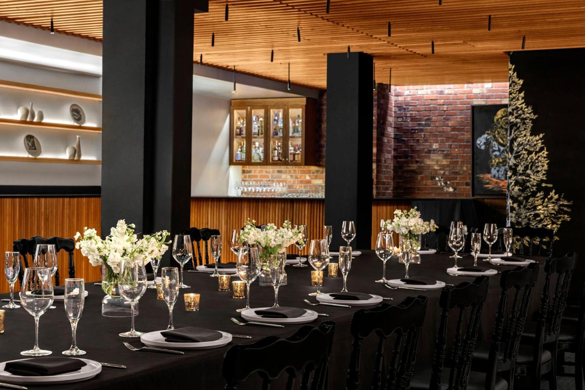Kimpton Palladian Hotel By Ihg Seattle Exterior photo
